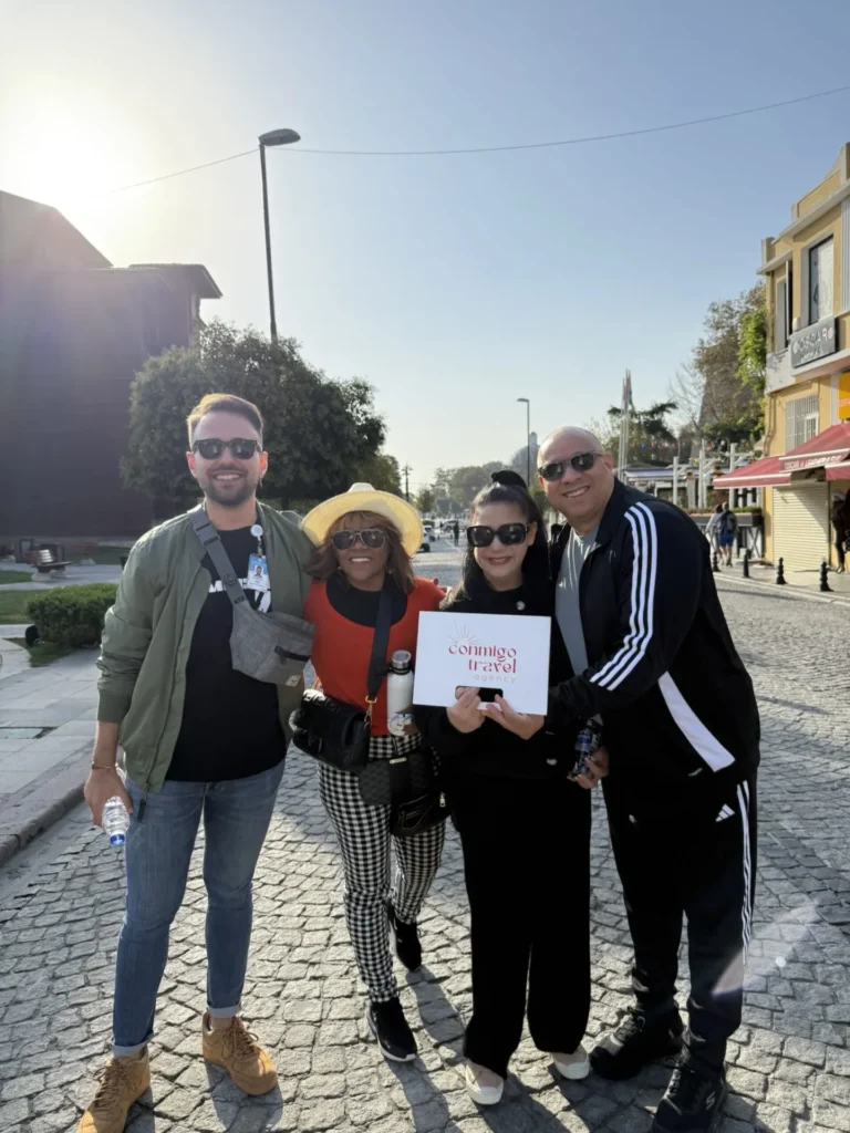 Family tour with Conmigo Travel guide on Istanbul streets